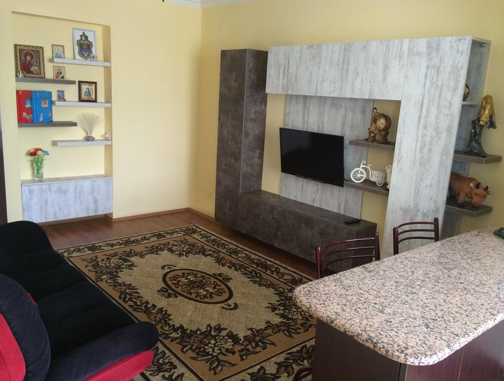 Apartment On Khinikadze 4 Батуми Экстерьер фото